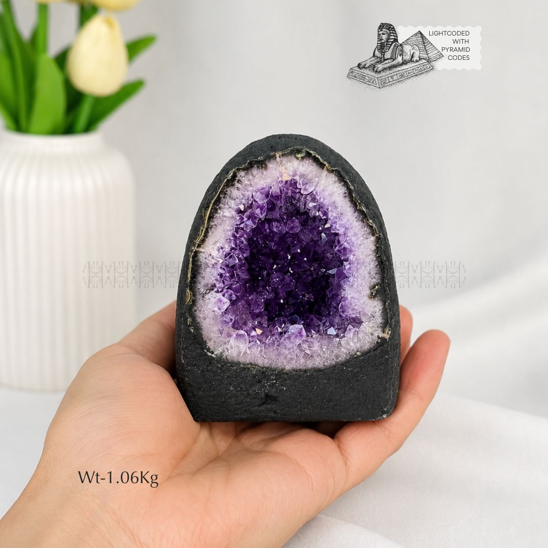 Mystic Aura Mini Amethyst cave