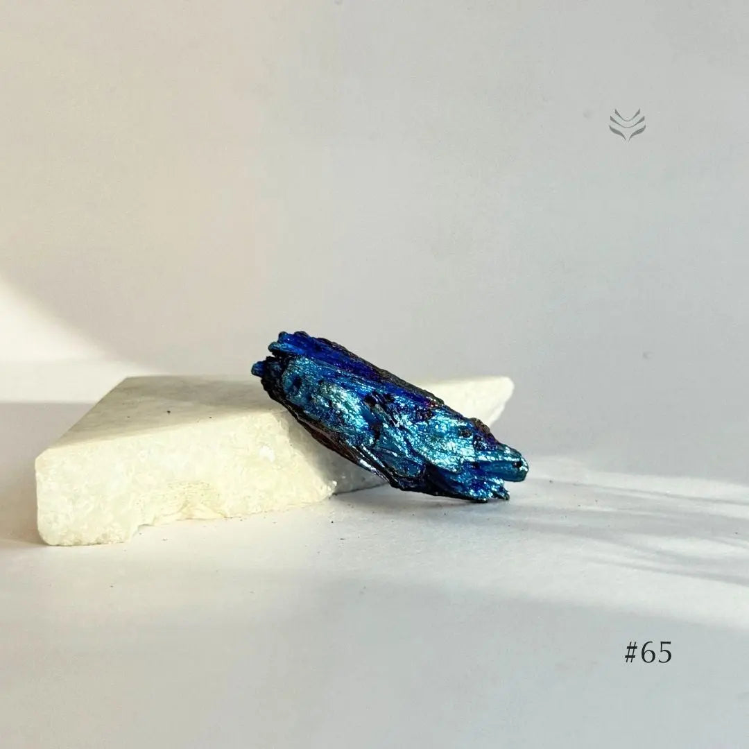 Aura Firewall Kyanite L Crystal free form