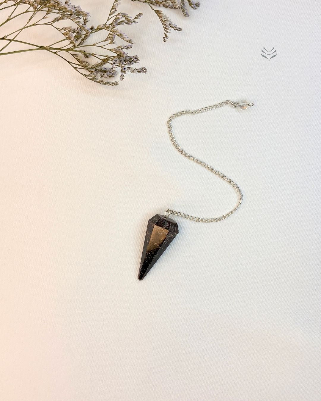 Crystal Pendulum - Garnet