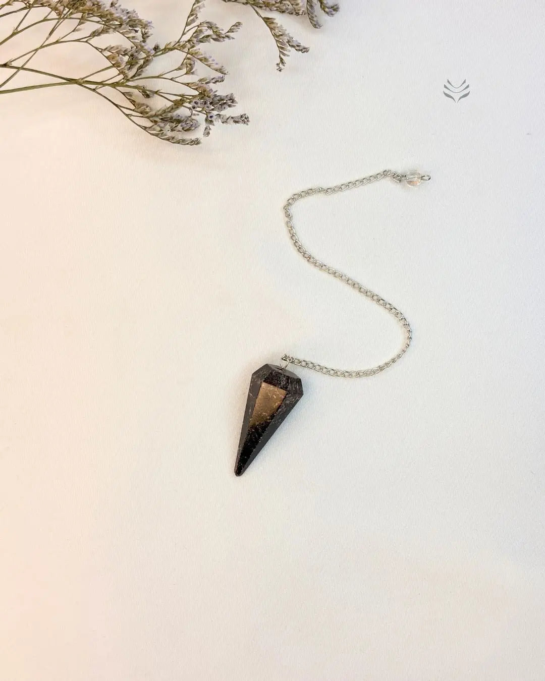 Crystal Pendulum - Garnet