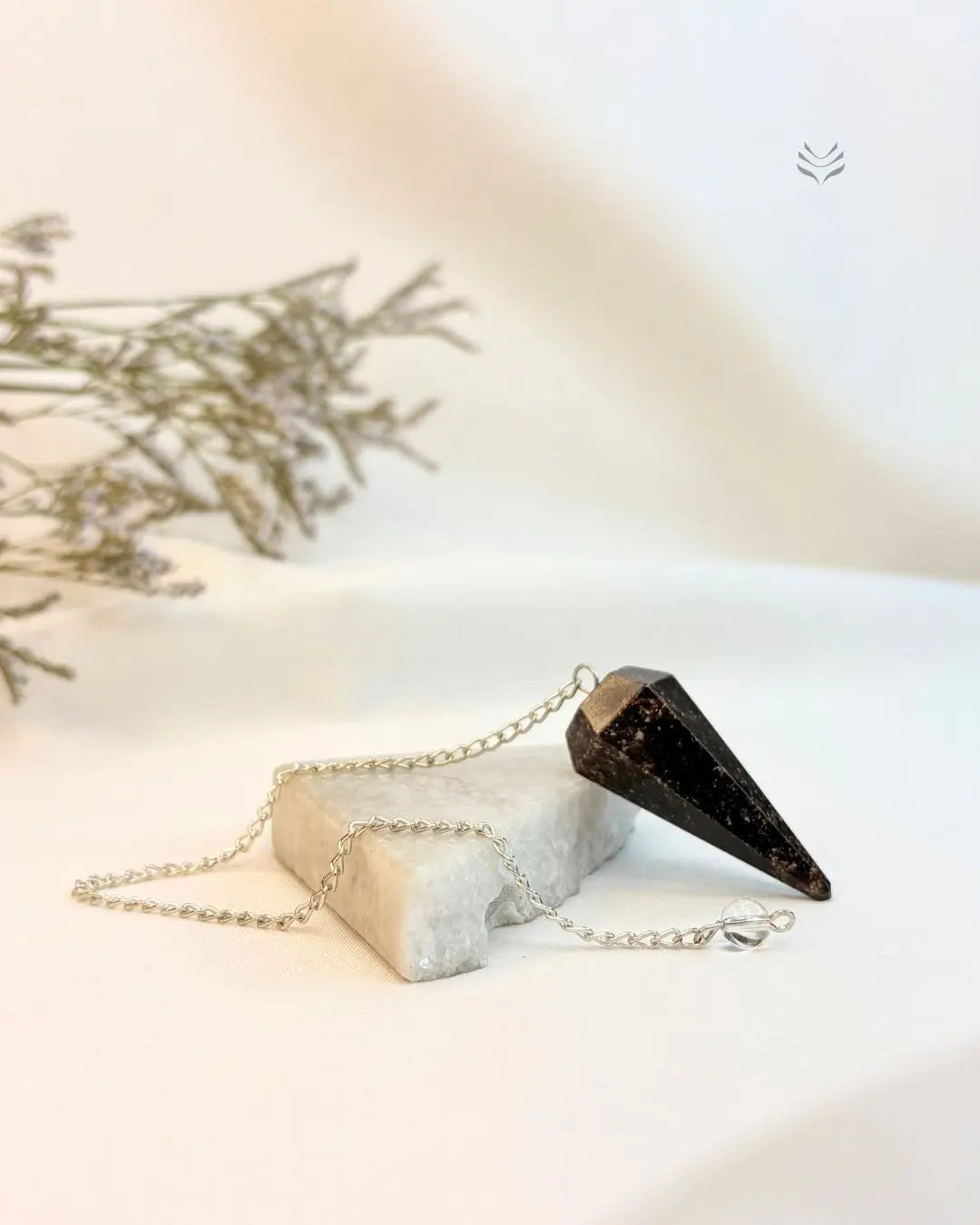 Crystal Pendulum - Garnet