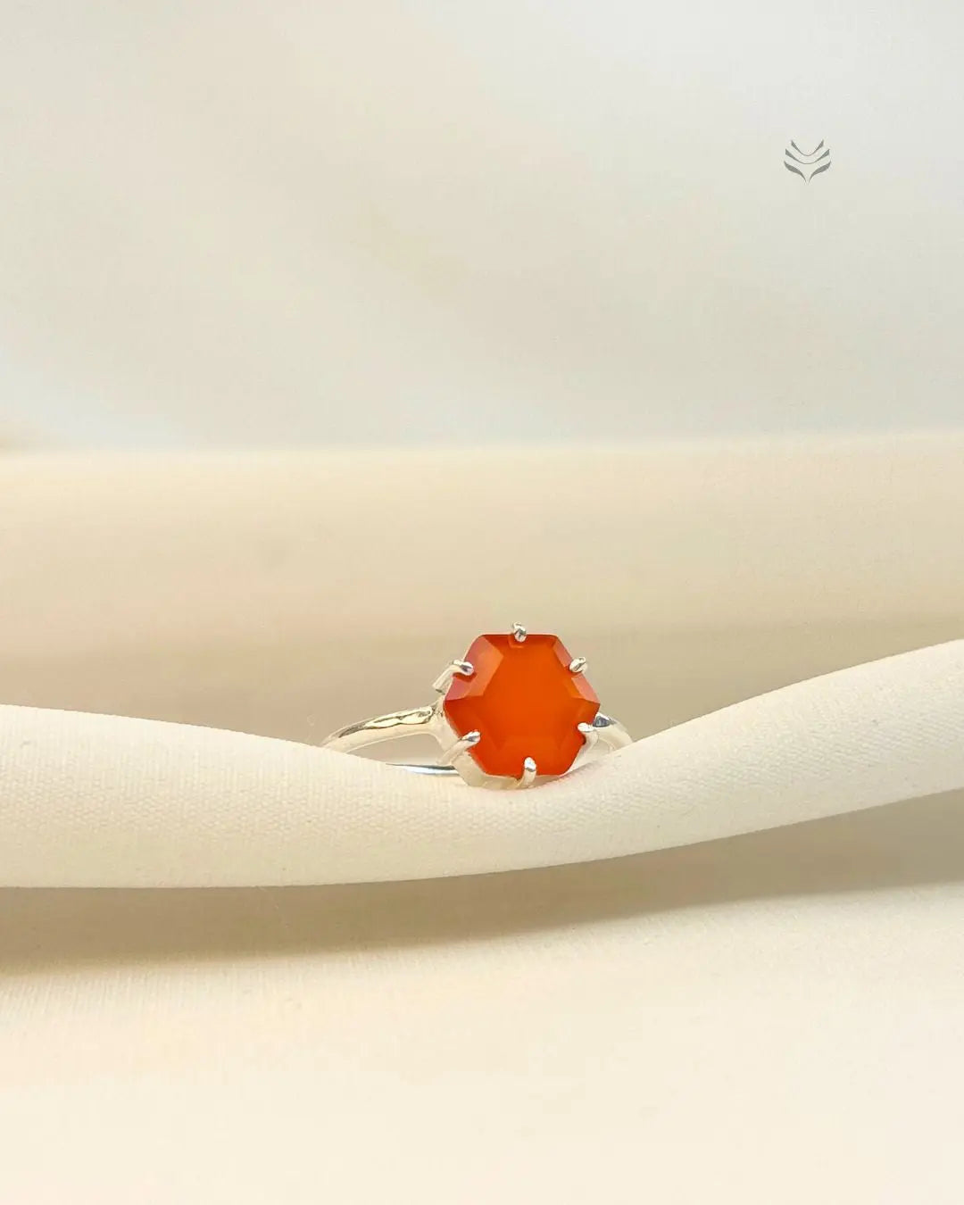 HEXA FIRE CARNELIAN RING Ring