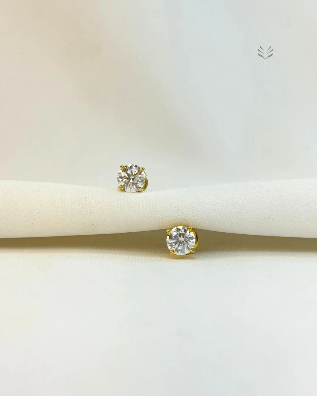 Iris Round Silver Gold-plated Screw Back Earrings