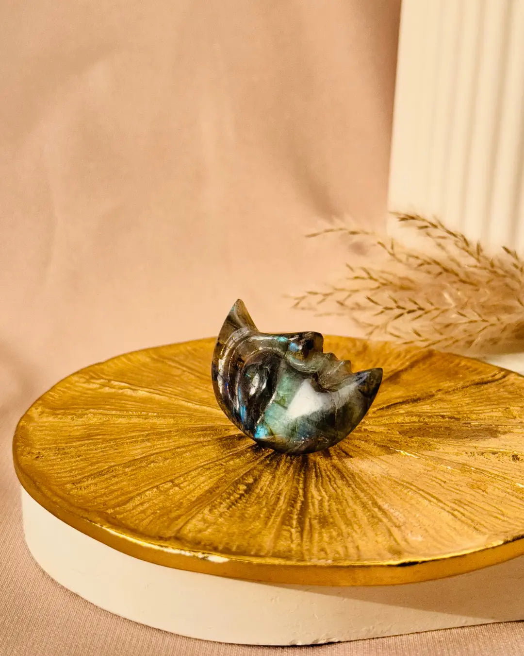 Light-Coded Half Moon For Moon Manifestations