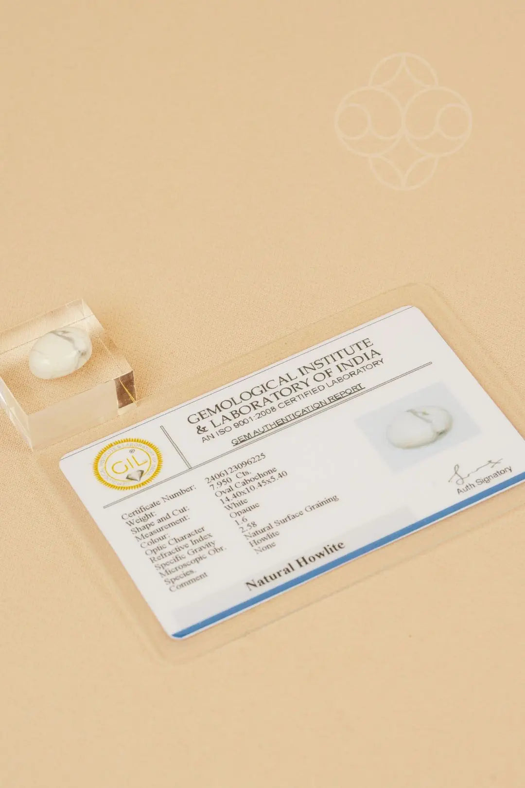 Light-Coded Howlite - 7.95 Ct