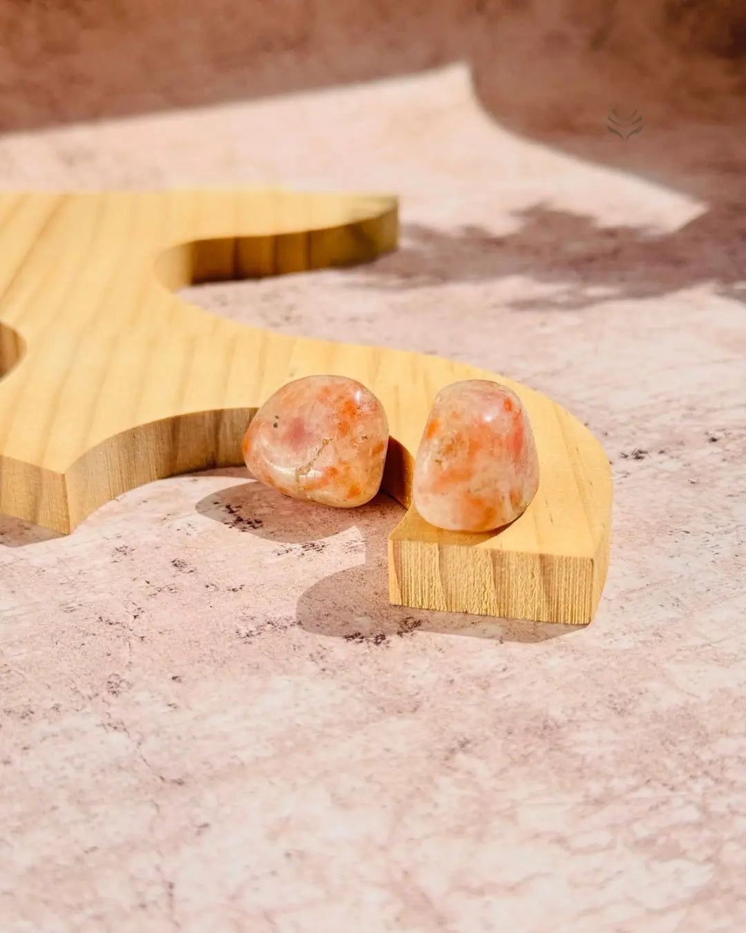 Light-Coded Sunstone Tumbles