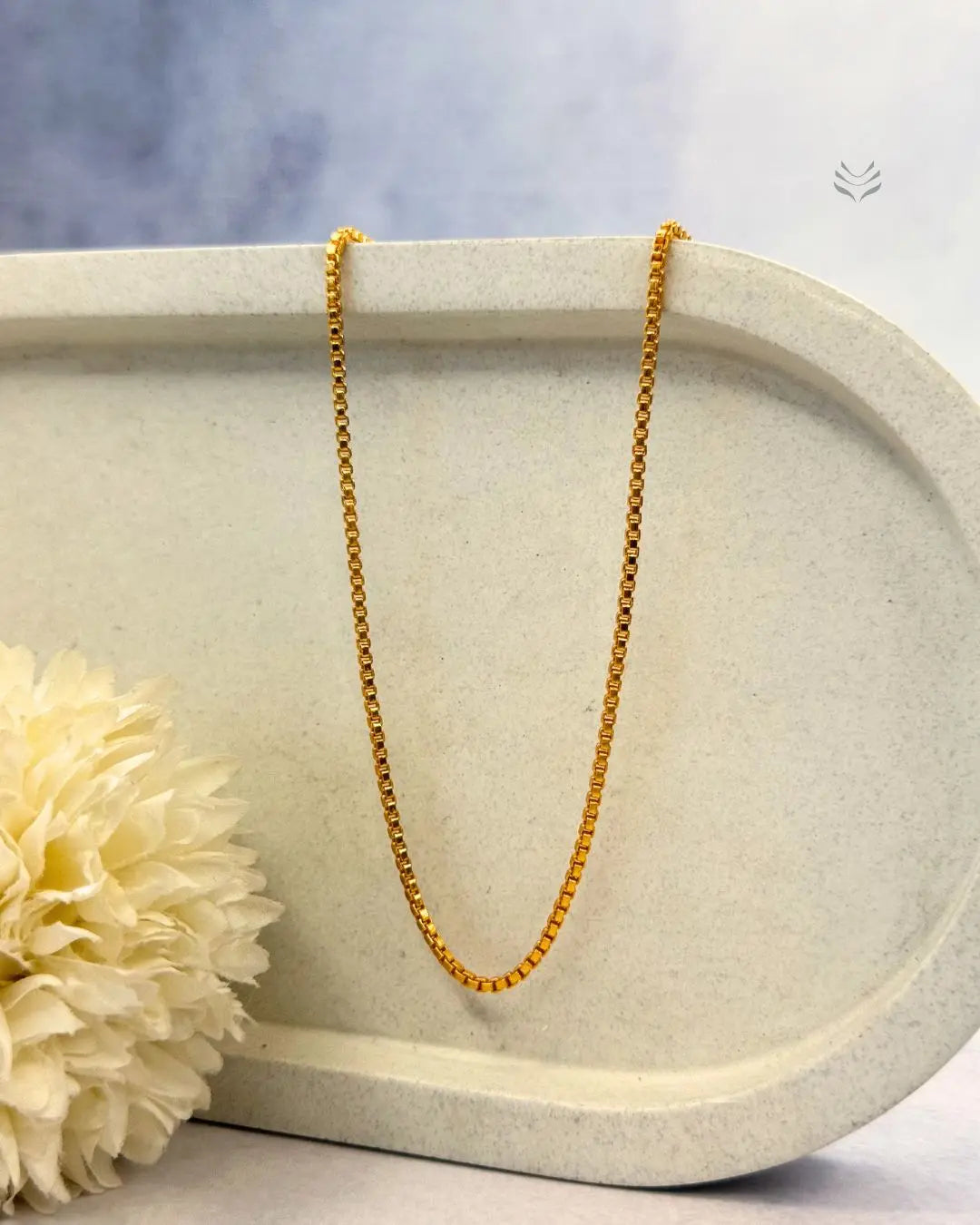 Lightcoded Brass Chain