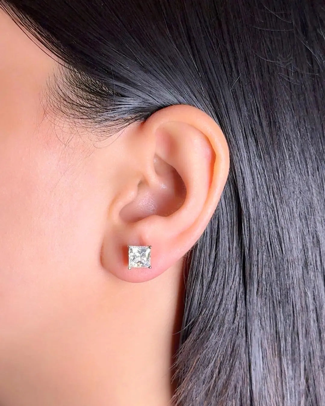 Lightcoded Freya Square Silver Screw Back Earrings