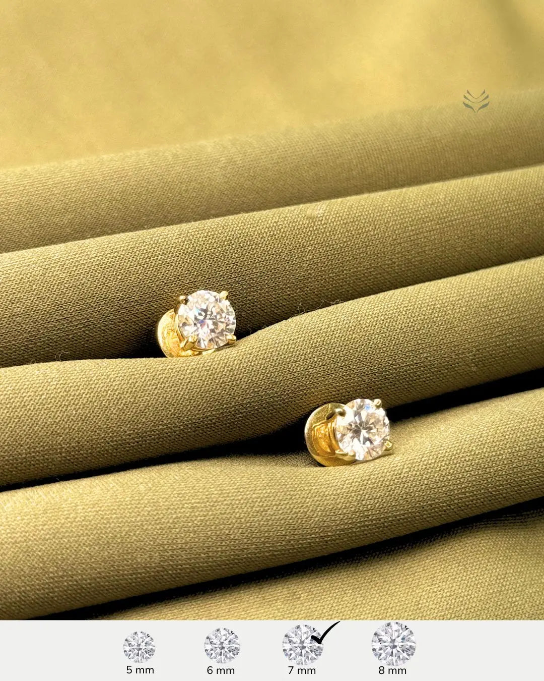 Lightcoded Iris Round Silver Gold-plated Screw Back Earrings