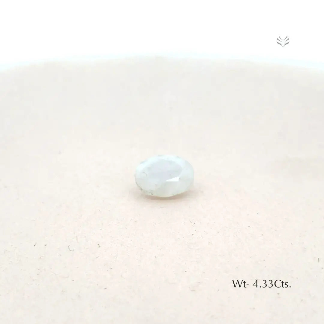 Moonstone - 4.33 Ct Gemstones