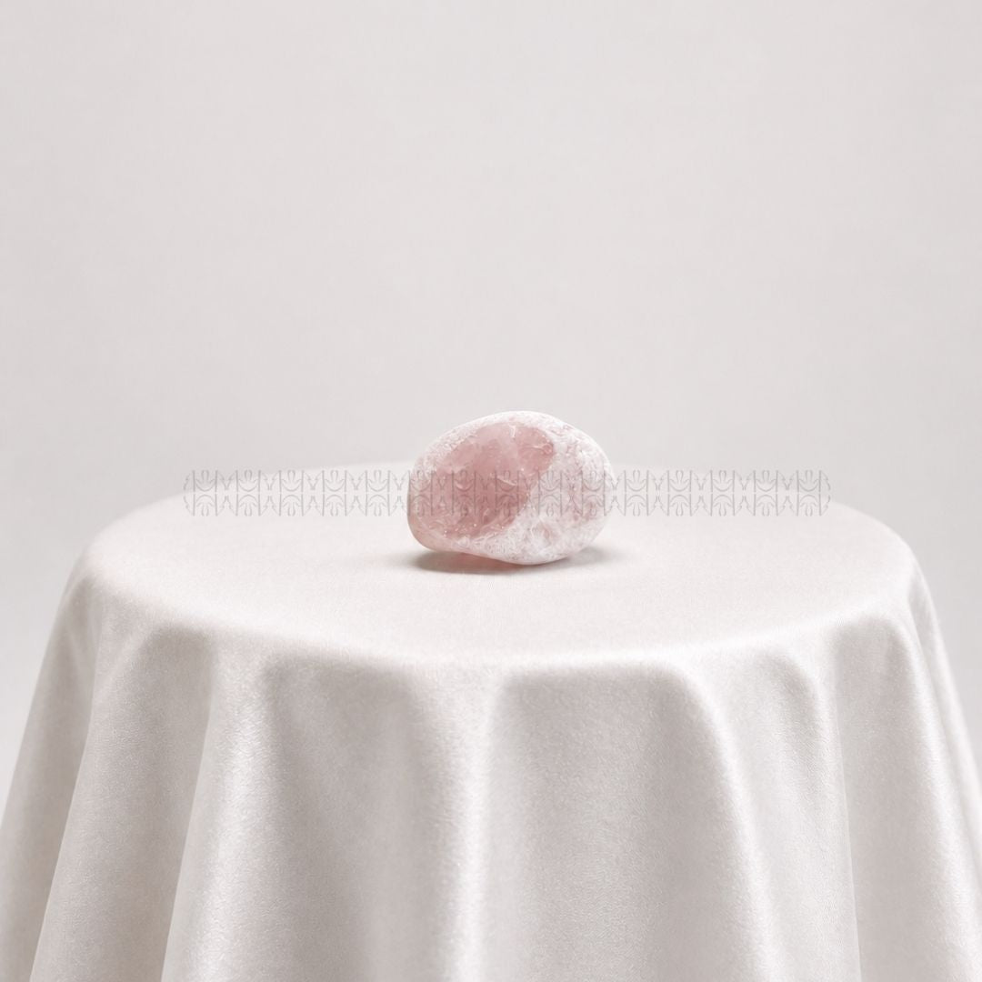 Royalty Emma Egg Crystal free form
