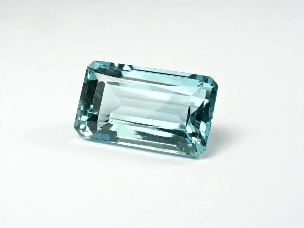 Aquamarine - Gem of Good Fortune & Wisdom - Attracts money, Brings good fortune, Financial abundance.