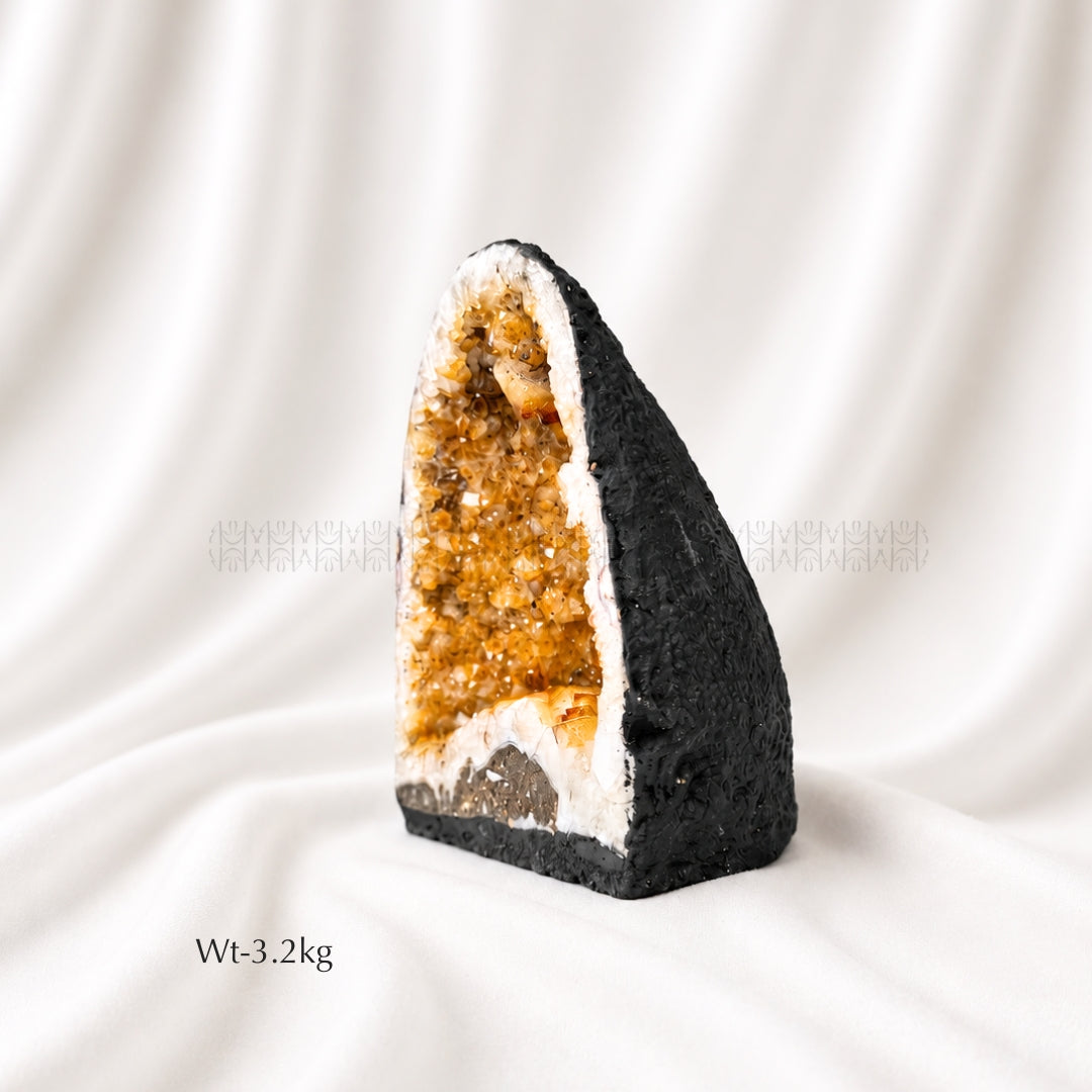 Citrine Geode - Radiant Fortune 