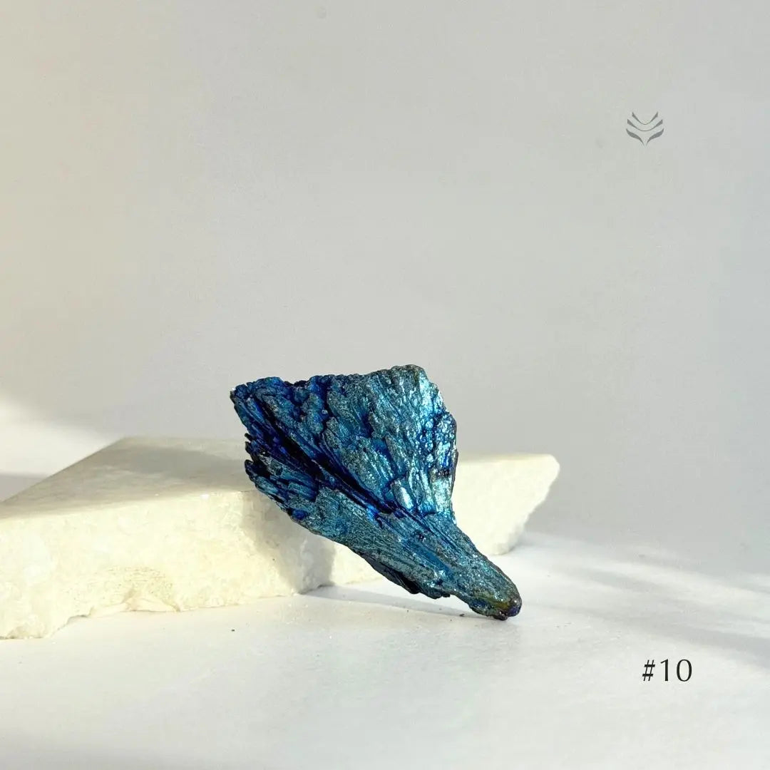 Aura Firewall Kyanite L  Crystal free form