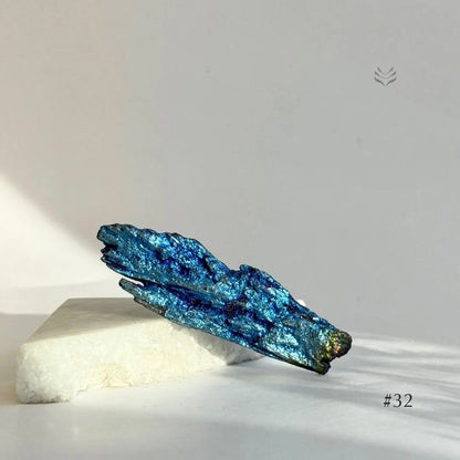 Aura Firewall Kyanite L  Crystal free form