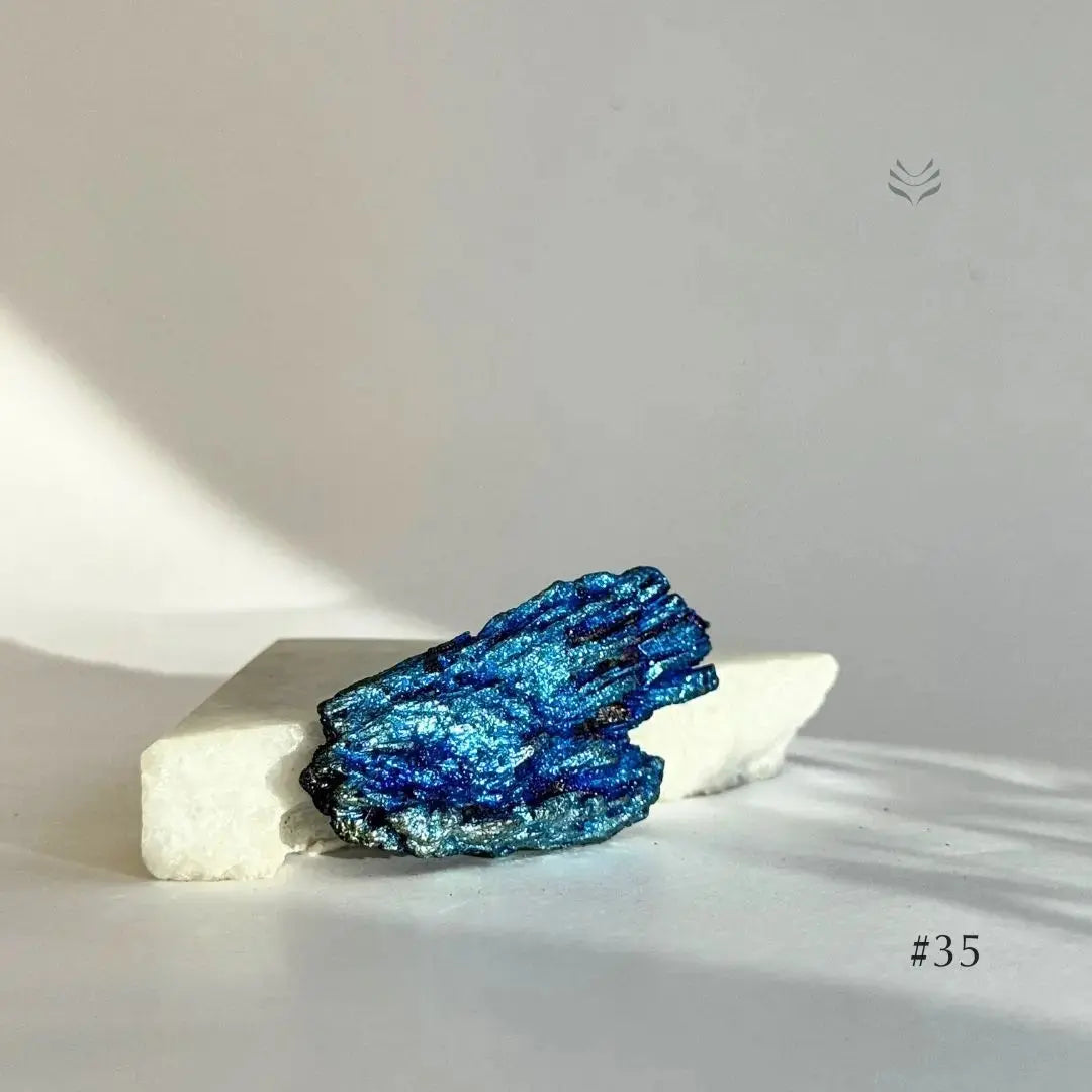 Aura Firewall Kyanite L  Crystal free form
