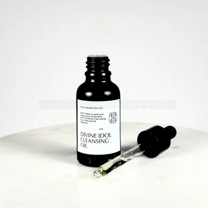Divine Idol Cleansing Oil  oil