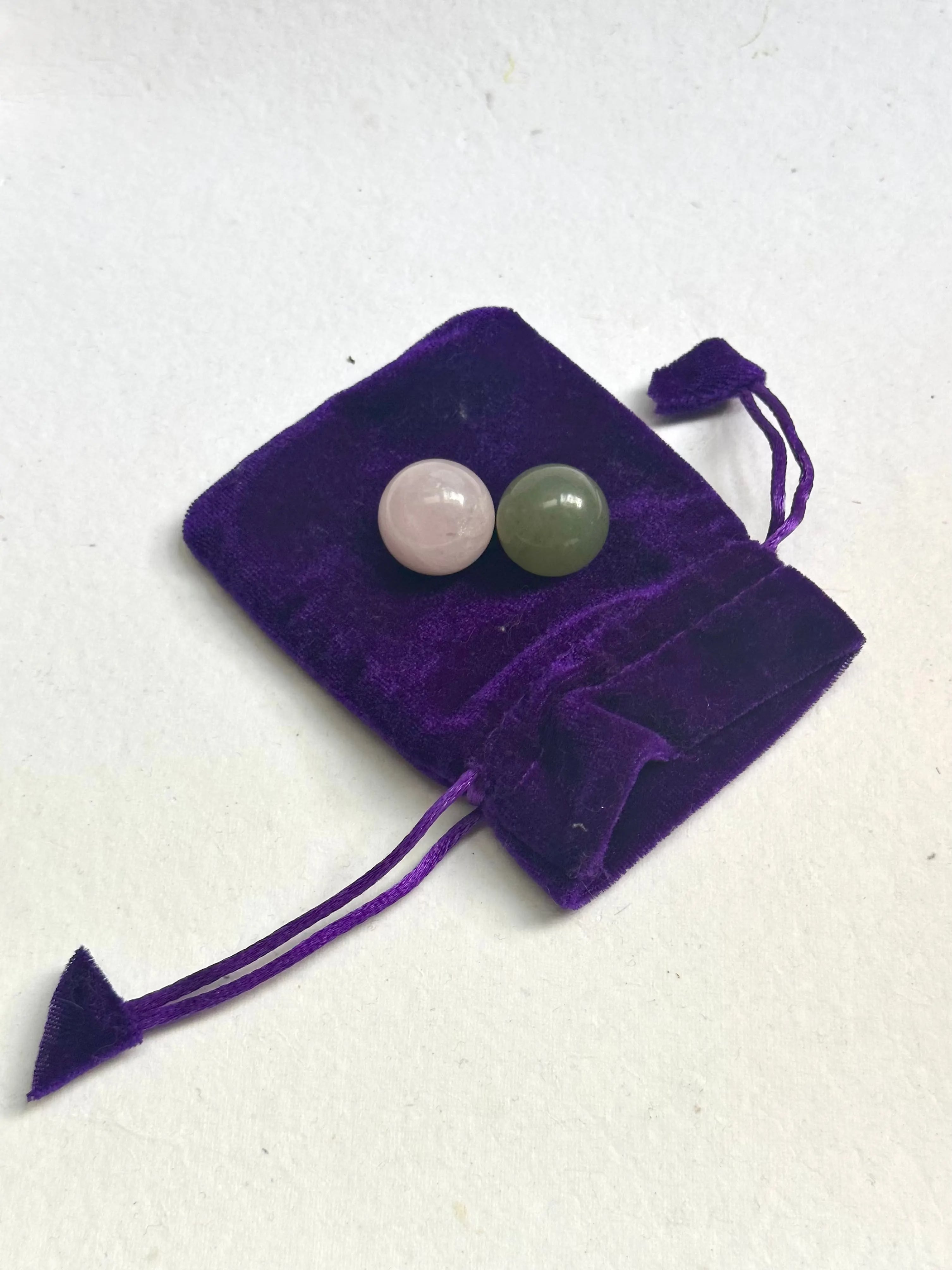 Yes | No Spheres - For Your Everyday Questions