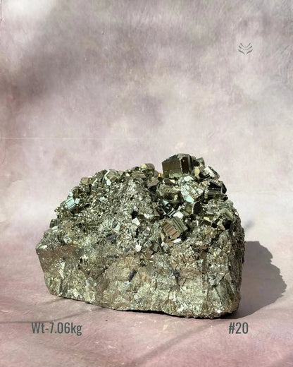 Wealth attractor Iron Pyrite Cluster