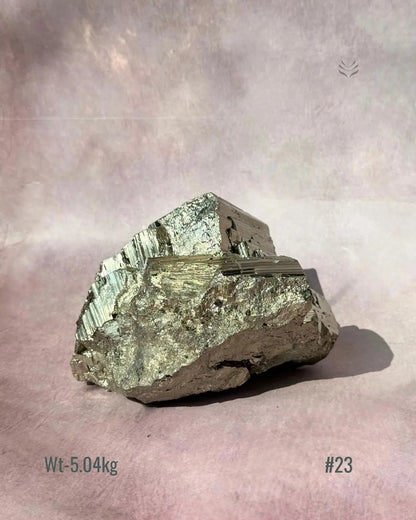 Wealth attractor Iron Pyrite Cluster
