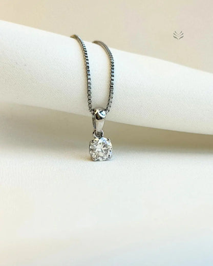 Iris Round Silver Pendant 