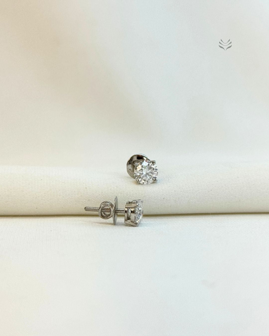 Iris Round Silver Screw Back Earrings 