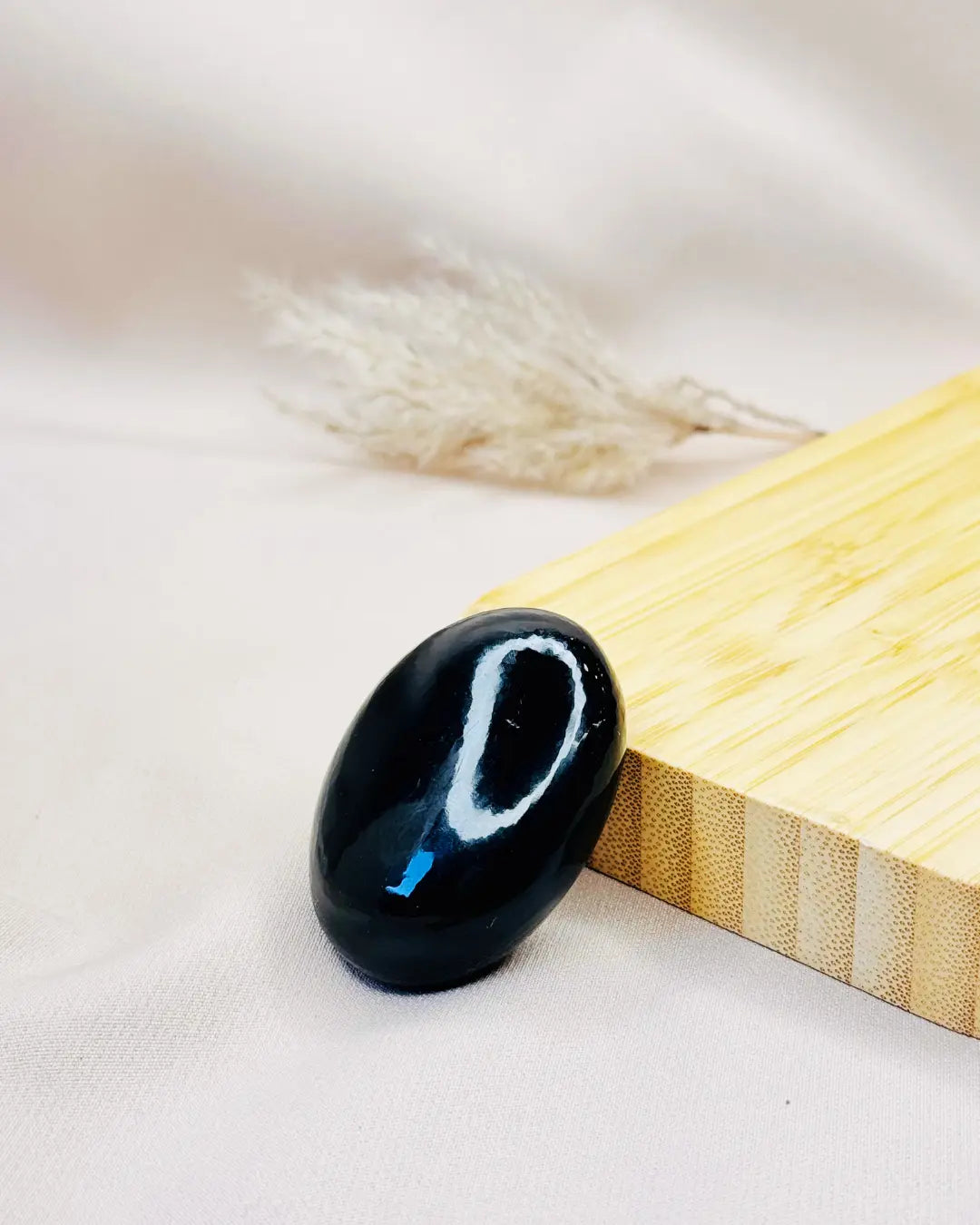 Light-Coded Black Obsidian Palmstone 