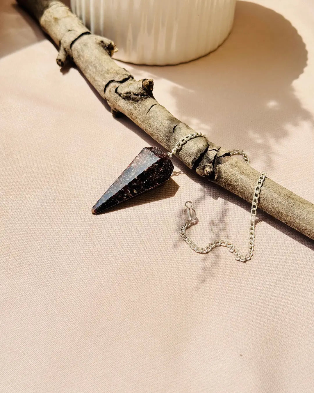 Light-Coded Crystal Pendulum - Garnet 