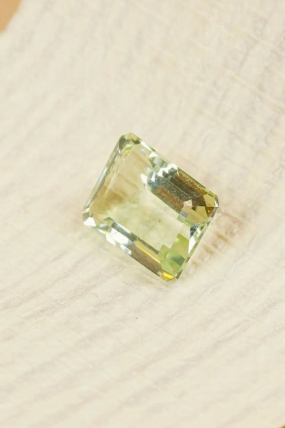 Light-Coded Green Amethyst - 6.37 Ct 