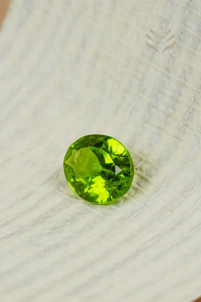 Light-Coded Peridot - 3.15 Ct 