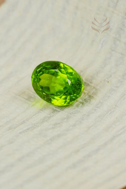 Light-Coded Peridot - 5.18 Ct 