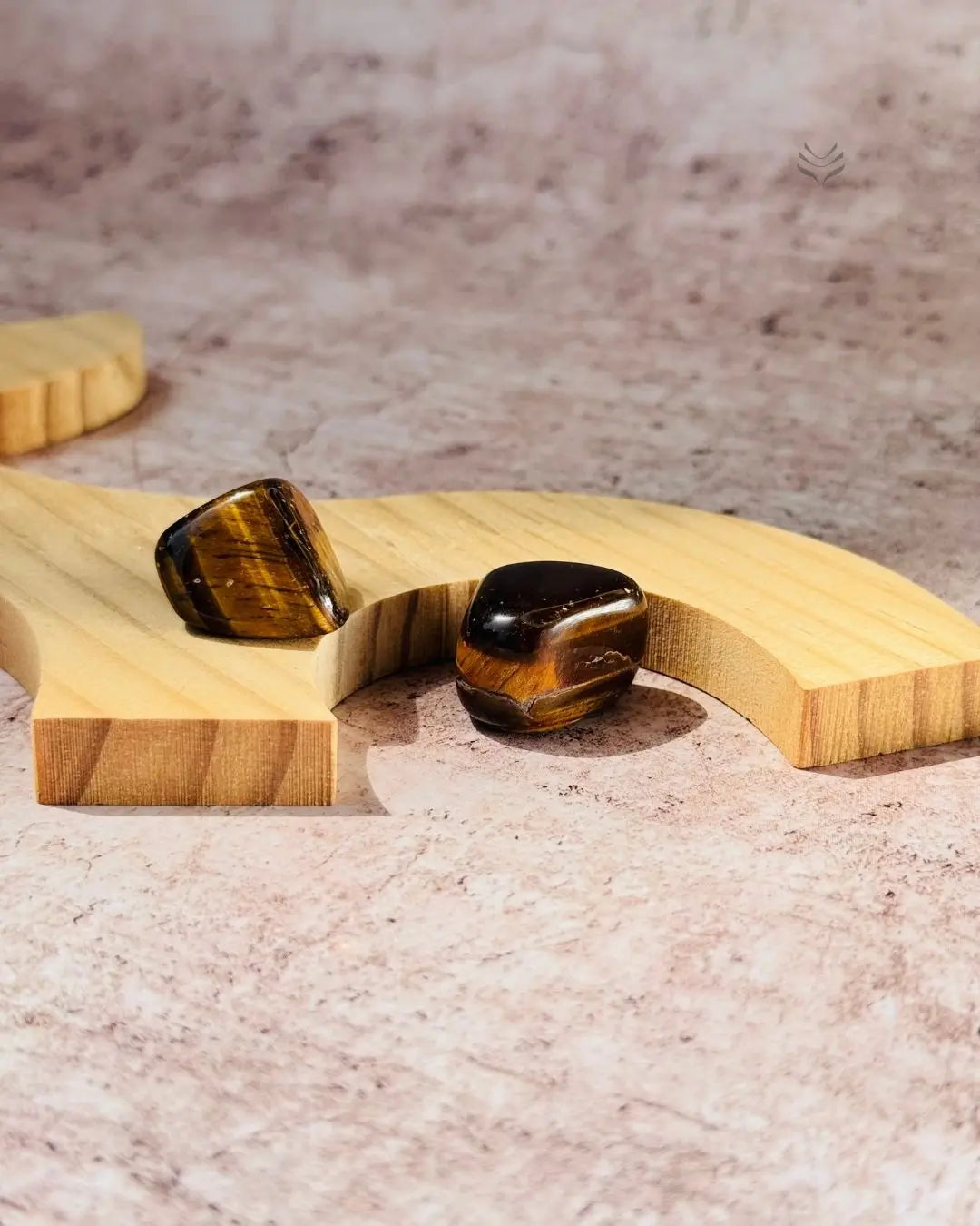 Light-Coded Tiger's Eye Tumbles 