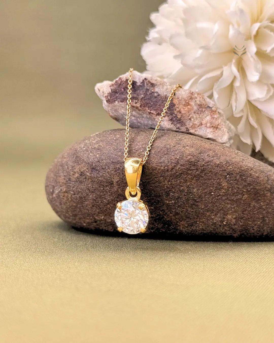 Lightcoded Iris Round Silver Gold-plated Pendant 