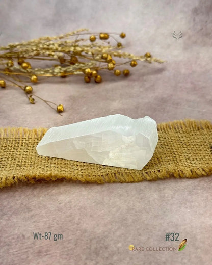 Lightcoded Magnify Wealth Goals Selenite 