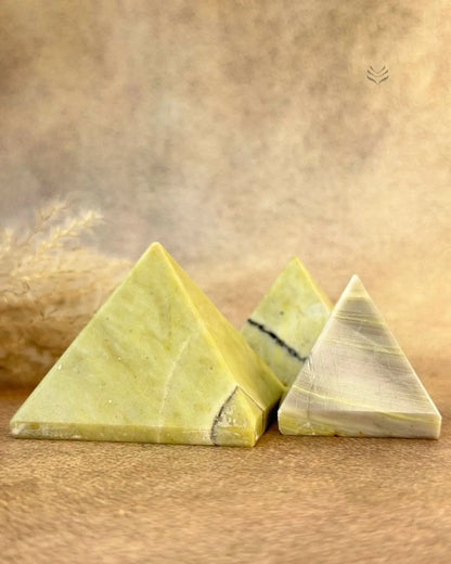 Lightcoded Serpentine Pyramid 