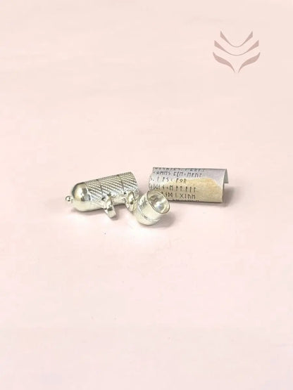 Light-Coded Silver Taviz with scroll exposed