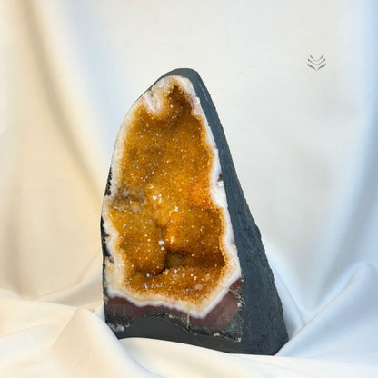 Citrine Geode - Stable Wealth