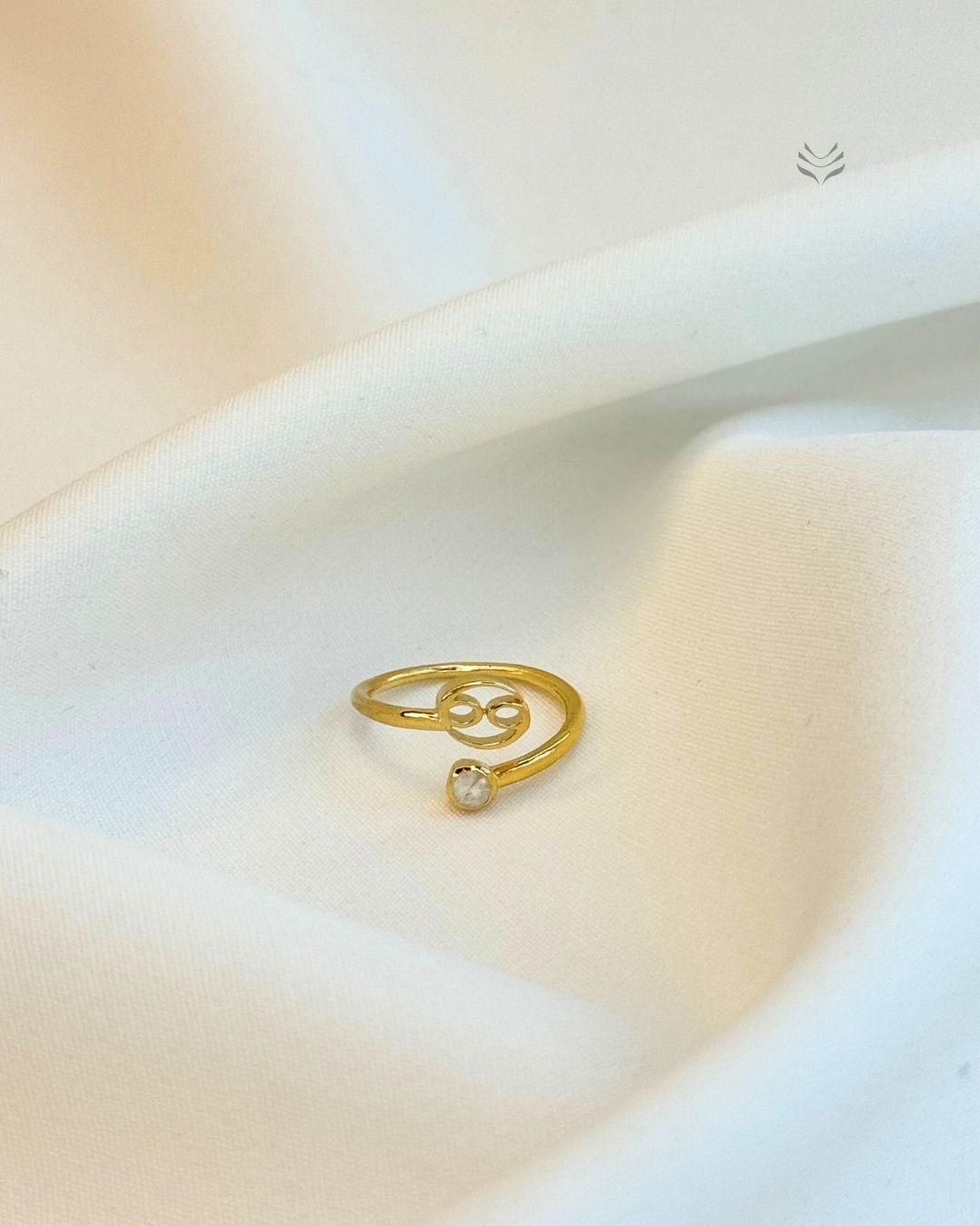 Cancer – Moonstone Zodiac Ring 