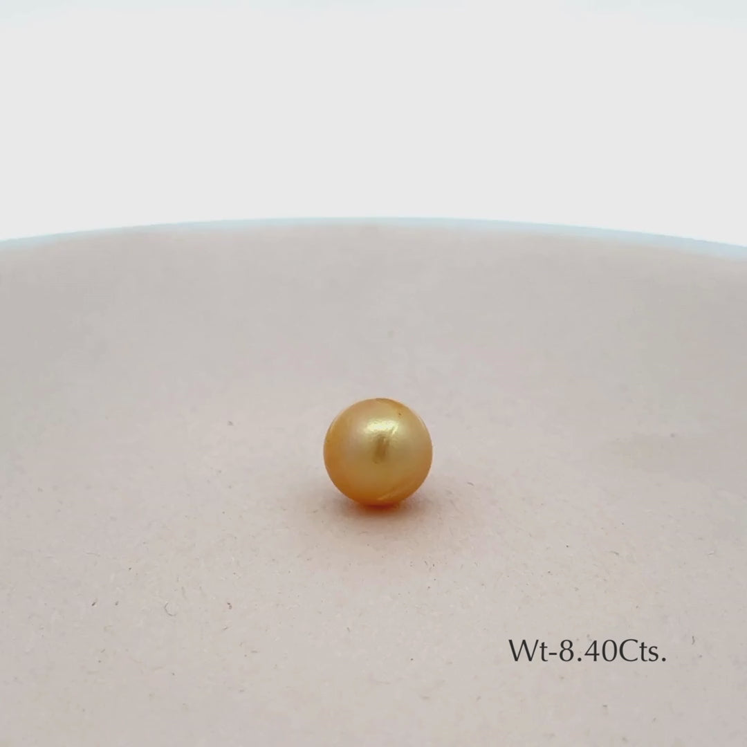 Load video: Pearl - 8.40 Ct