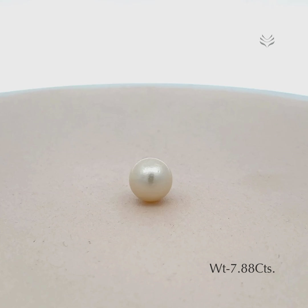 Load video: Pearl - 7.88 Ct