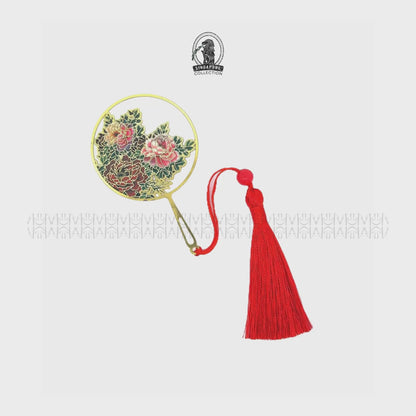 3 Healing Flowers Book Charm