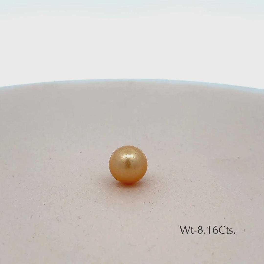 Load video: Pearl - 8.16 Ct