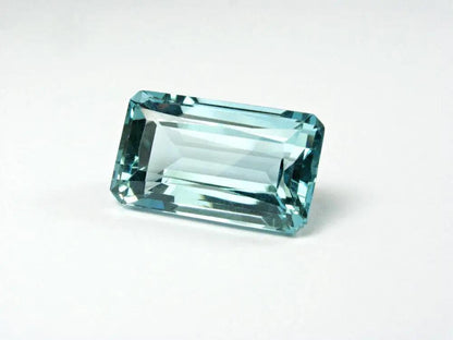 Aquamarine - Gem of Good Fortune & Wisdom - Attracts money, Brings good fortune, Financial abundance.
